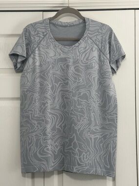 Lululemon Swiftly Tech 2.0 Short Sleeve Shirt Hip Length Marble‎ Mix Rhino Grey